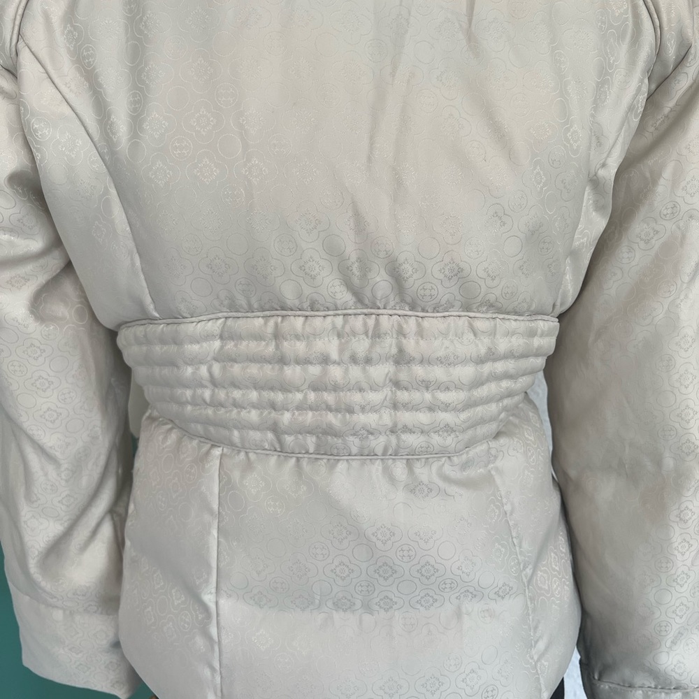Off White Laundry Puffer Jacket Small - image 3